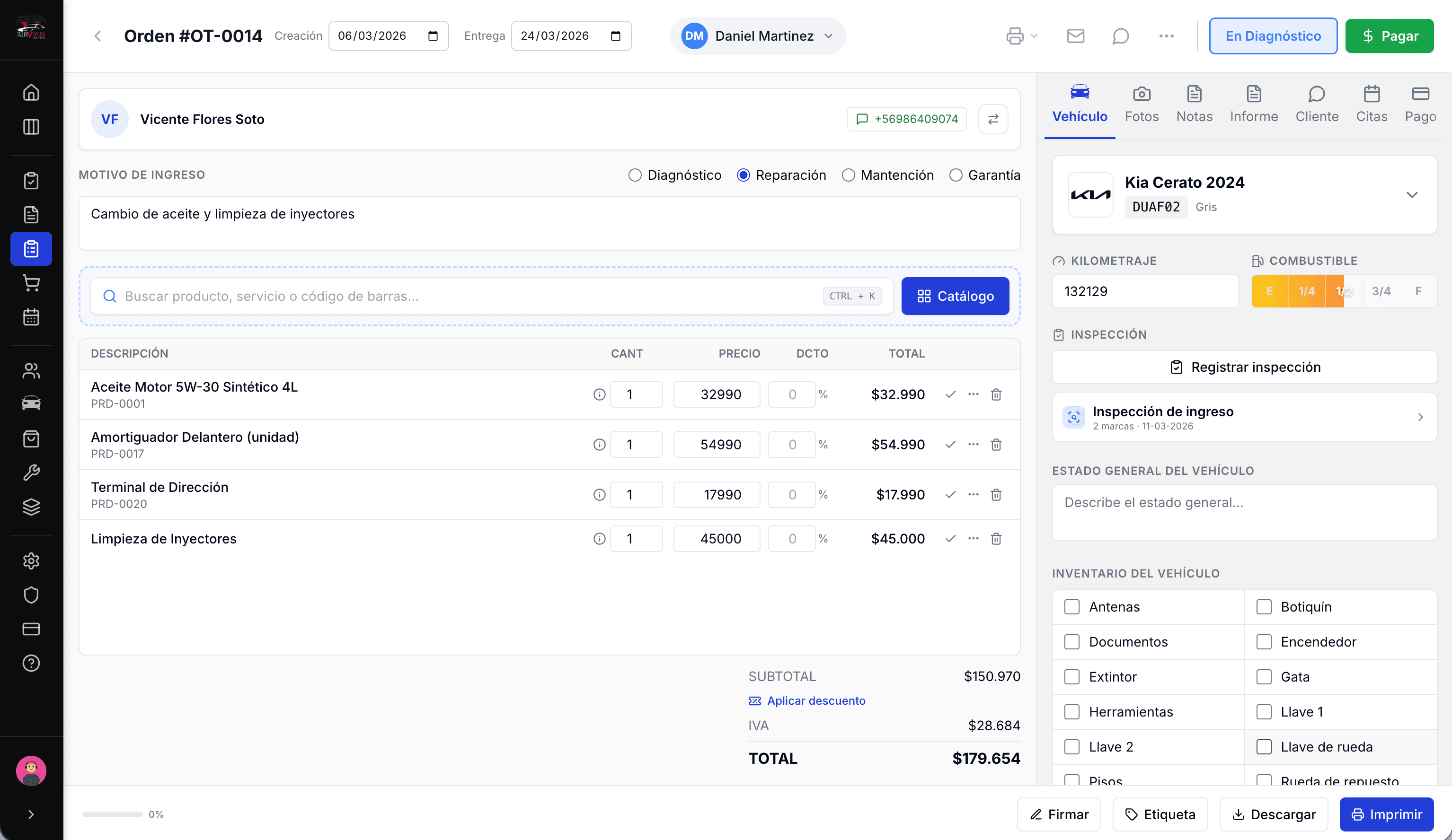 Orden de trabajo en ServitechCloud de un taller en Chile: cliente con teléfono +56, vehículo con patente, repuestos y servicios en pesos chilenos, IVA y total